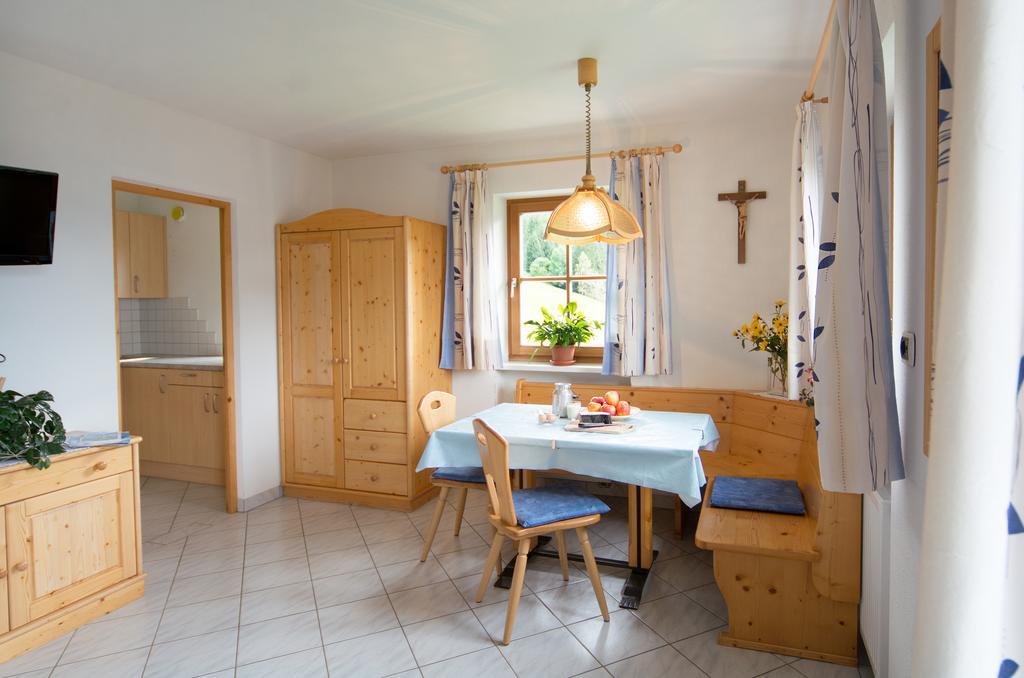 Vila Baerntalerhof Falzes Pokoj fotografie
