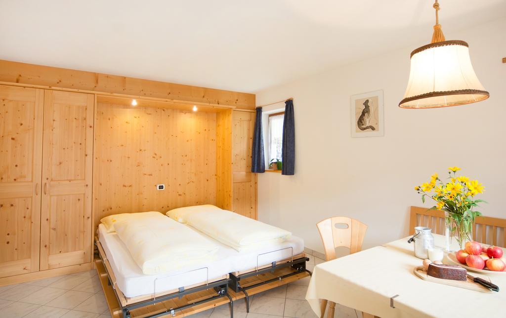 Vila Baerntalerhof Falzes Pokoj fotografie